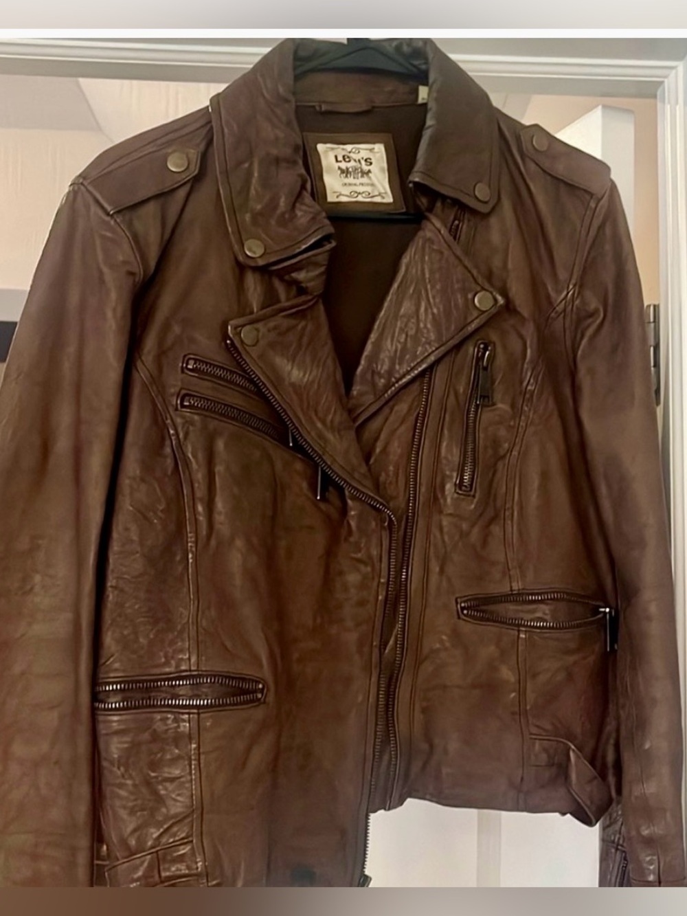 Levi’s Brown Distressed Leather Jacket Large